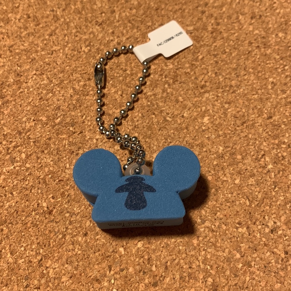 Disney Stitch Keychain - Picture 2 of 2